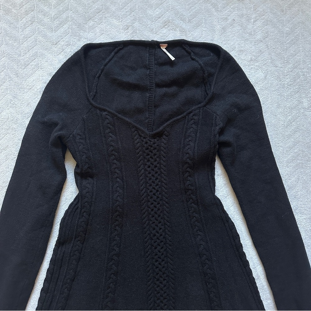 Free People Knit Back Cut Out Sweater Mini Dress Black Size L - Picture 3 of 9